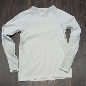 Athleta Long Sleeve Tee -‎ Light Gray